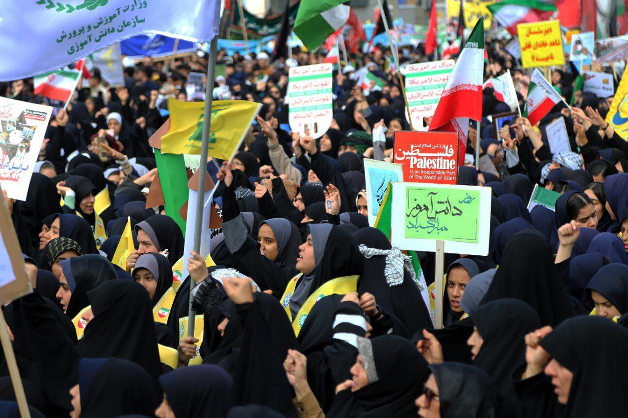 عکس/تصاویر منتخب از راهپیمایی روز ۱۳ آبان مشهد