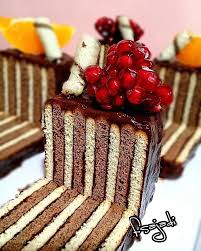 کیک یخچالی خوش طعم