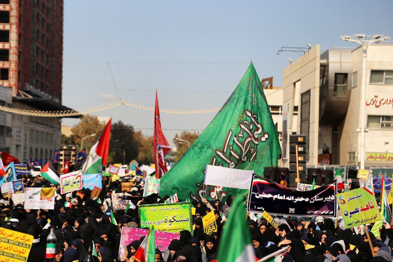 عکس/تصاویر منتخب از راهپیمایی روز ۱۳ آبان مشهد