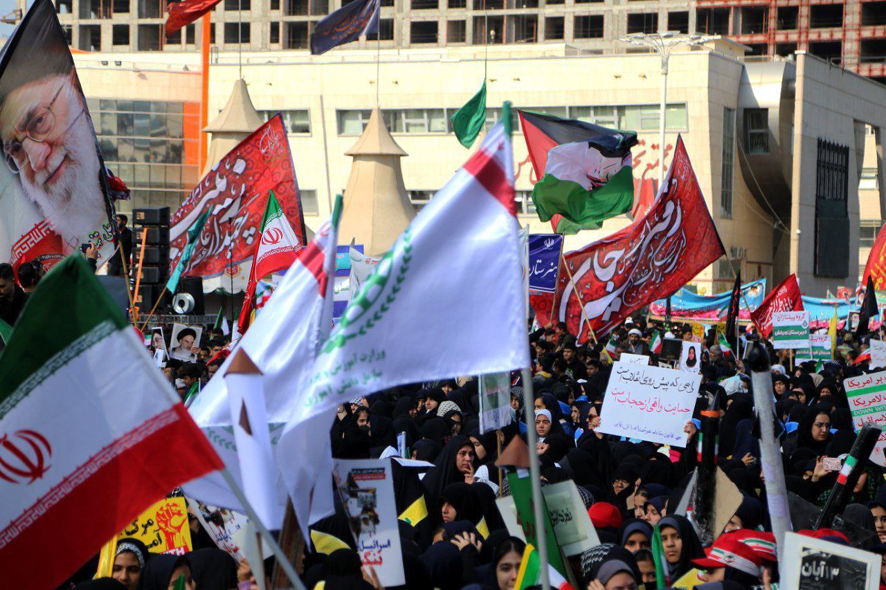 عکس/تصاویر منتخب از راهپیمایی روز ۱۳ آبان مشهد