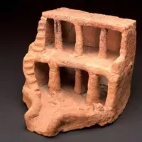 گوناگون/کشف غیرمنتظرۀ «جای دست» بر روی یک «خانۀ روح» 4 هزارساله