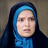 کافه گردی مرضیه آوای باران با استایل رنگارنگ