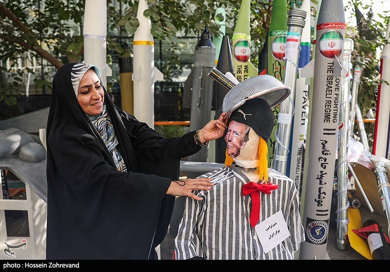 عکس/ تصاویری از راهپیمایی یوم‌الله 13 آبان در تهران 