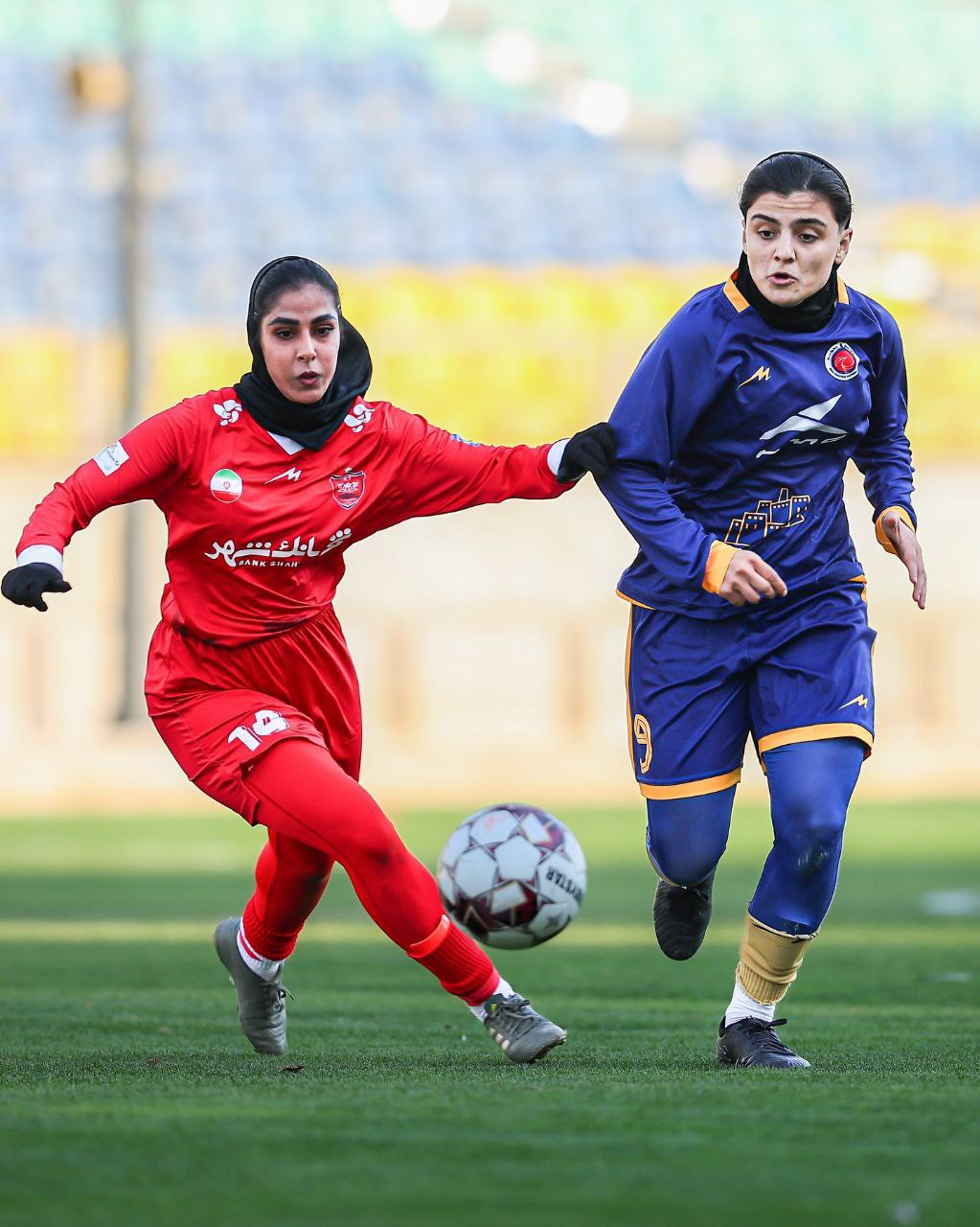 تصاویری از  پیروزی تیم خاتون بم بانوان مقابل پرسپولیس
