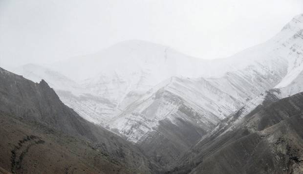 شرایط پایدار جوی؛ برف پاییزی ارتفاعات دودانگه را سفید کرد