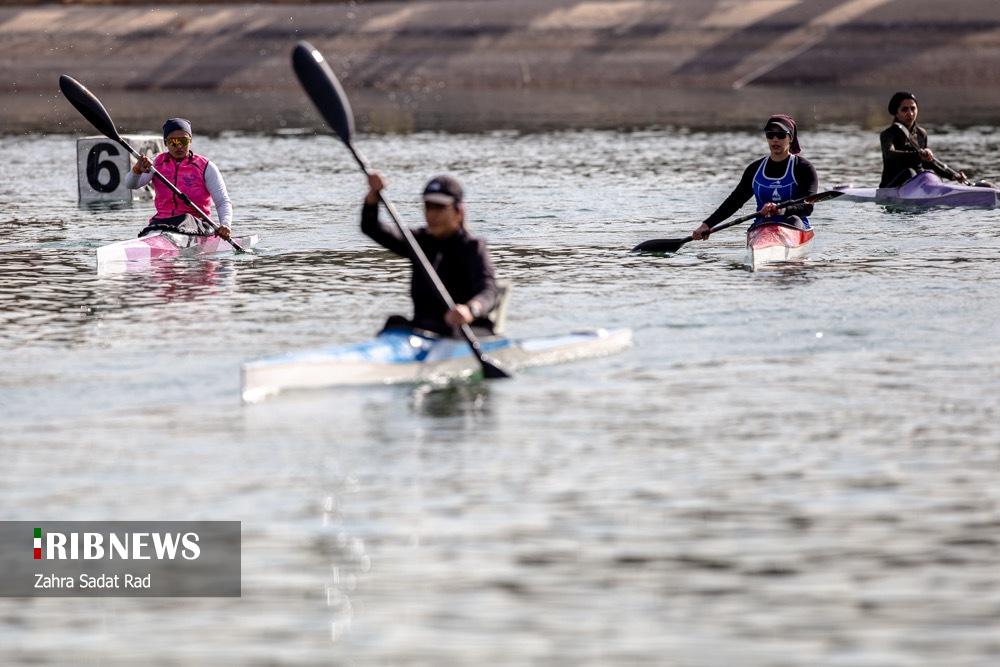 مسابقات قهرمانی کشور قایقرانی آب‌های آرام بانوان