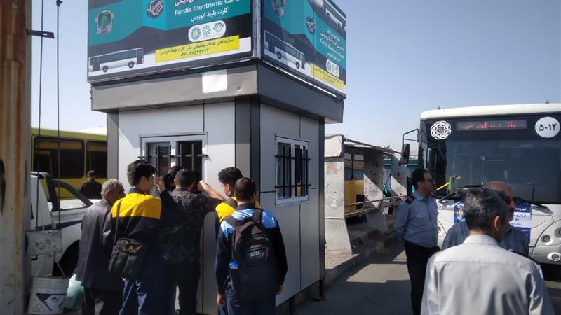 رونمایی از ناوگان اتوبوس برقی فردیس؛فعال سازی کارت‌بلیت الکترونیکی