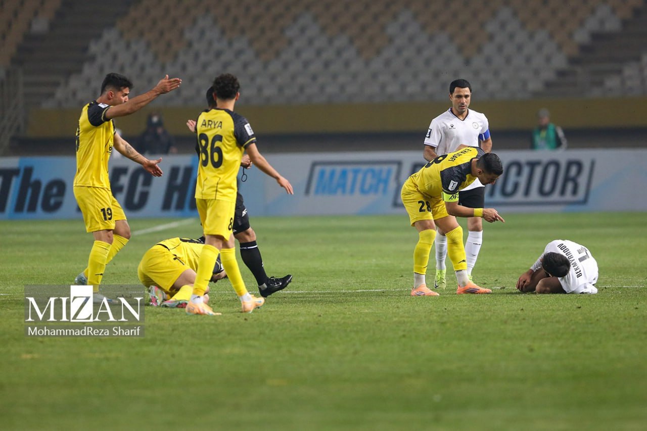 دیدار تیم‌های سپاهان ایران و آخال ترکمنستان