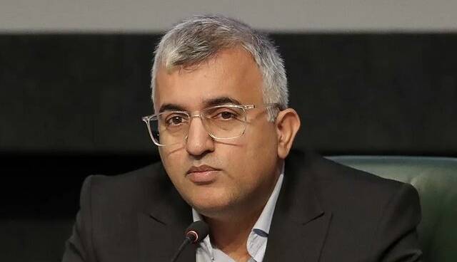 معاون عراقچی: هرچه بیشتر مقاومت کنیم دستمان در مذاکره برای رفع تحریمها بازتر خواهد بود