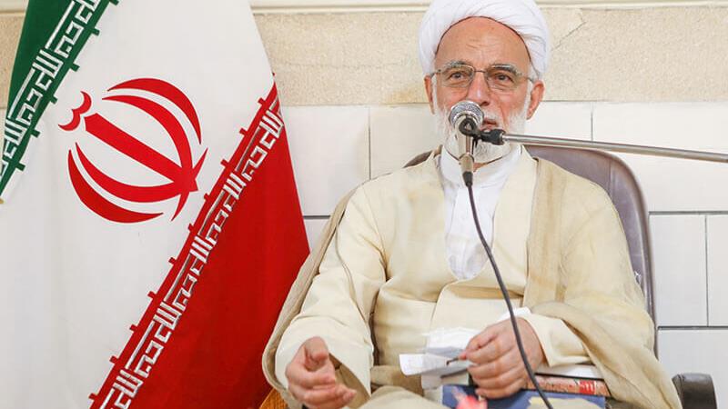 توسعه پایدار با خودکفایی، نیروی انسانی کارآمد و تقویت روحیه مقاومت محقق می‌شود