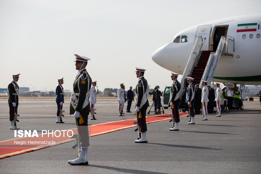عکس/ مراسم بدرقه رسمی رئیس مجلس به کشور پاکستان