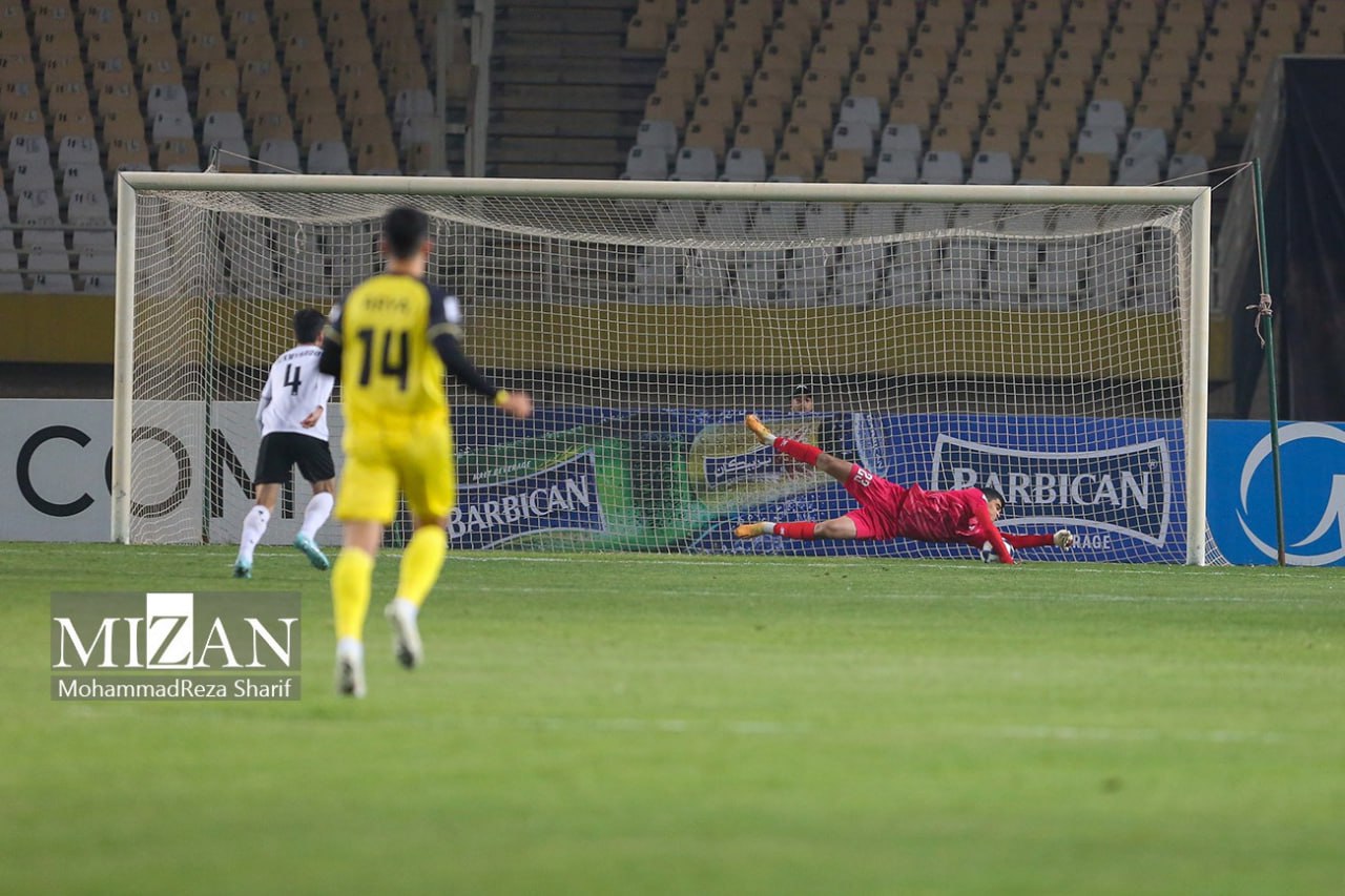 دیدار تیم‌های سپاهان ایران و آخال ترکمنستان