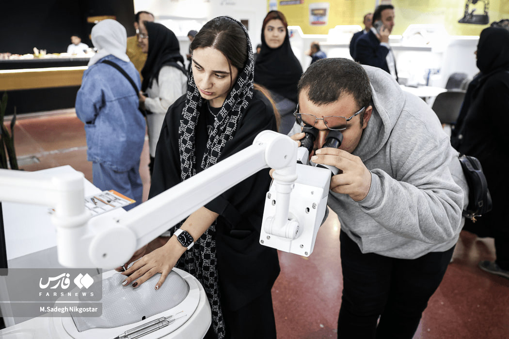 نمایشگاه «فرّ ایران» فناوری نانو
