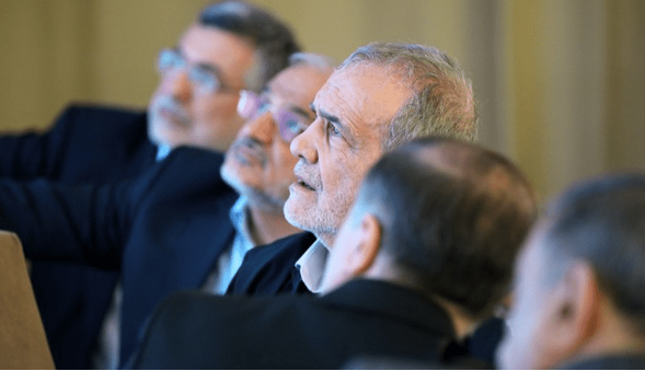 جای پولهایی که پزشکیان دنبالشان بود، پیدا شد؛ معافیت مالیاتی ۱.۲ میلیارد دلاری ۳ بانک