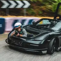 رونمایی از باکستر مخفی، خودرویی برای عکسبرداری از پورشههای سریع!