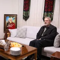عکس/ دیدار علی لاریجانی با خانوادهی شهید سرلشکر محمد کاظمی
