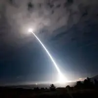 رقایت جدید و خطرناک آمریکا؛ واشنگتن موشک بالستیک قاره‌پیما آزمایش کرد