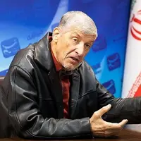 حقیقتپور: لاریجانی از طرف نظام حرف میزند و باید بتواند گره مذاکرات را باز کند