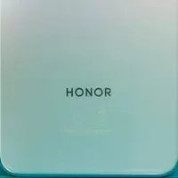 آنر گوشی جدیدی با طراحی مشابه آیفون ایر می‌سازد