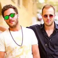 چهره ها/ دو برادر مشهور موسیقی ایرانی با این عکس آفتابی شدند