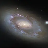 عکس «تلسکوپ فضایی هابل» از یک کهکشان با هسته فعال