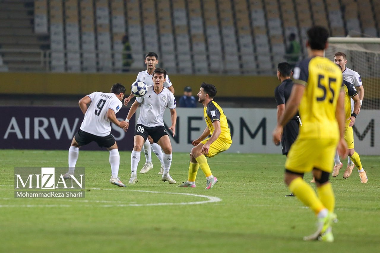 دیدار تیم‌های سپاهان ایران و آخال ترکمنستان