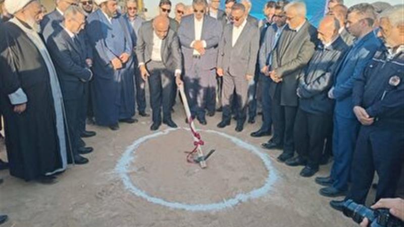 کلنگزنی ۸۰۰ واحد مسکن کارگری در زرندیه با حضور وزیر کار