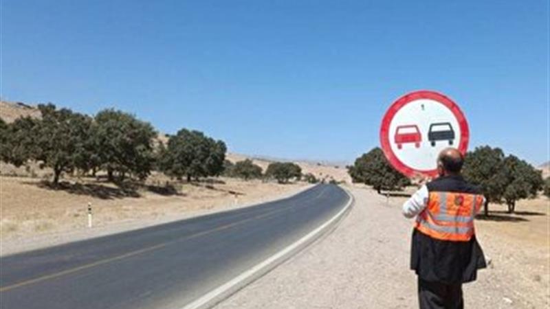 ایمن‌سازی جاده‌های ایلام با نصب ۷ هزار تابلو هشداردهنده