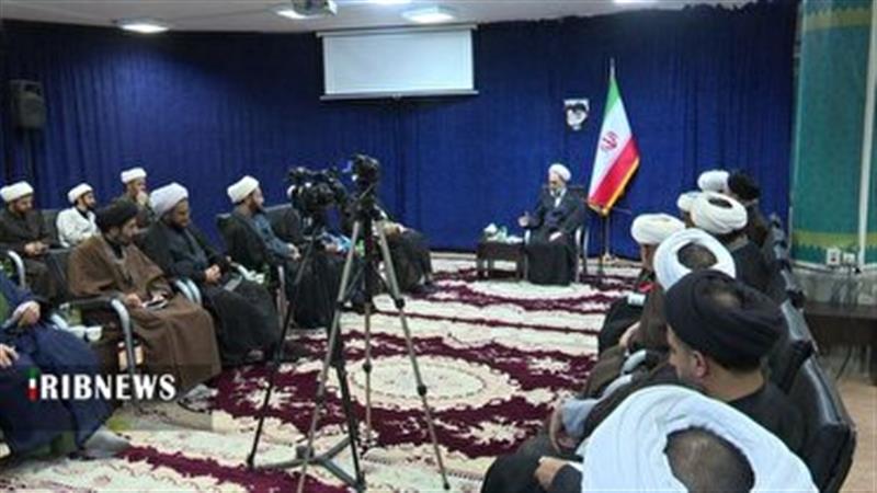 خدمت به طلاب باید با رویکرد رفع نیاز‌های مادی و معنوی باشد