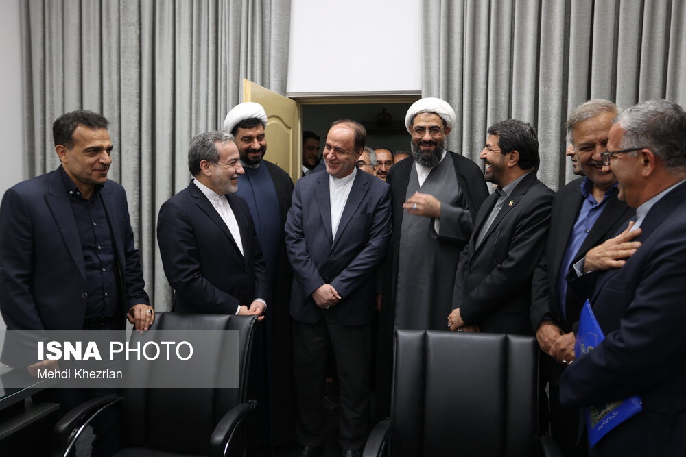 عکس/ افتتاح دفتر امور خارجه در همدان با حضور وزیر امور خارجه