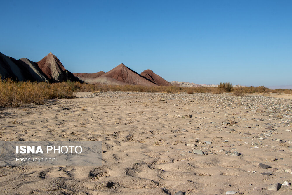 عکس/ قزل اوزن؛ آیینهی بحران آب ایران