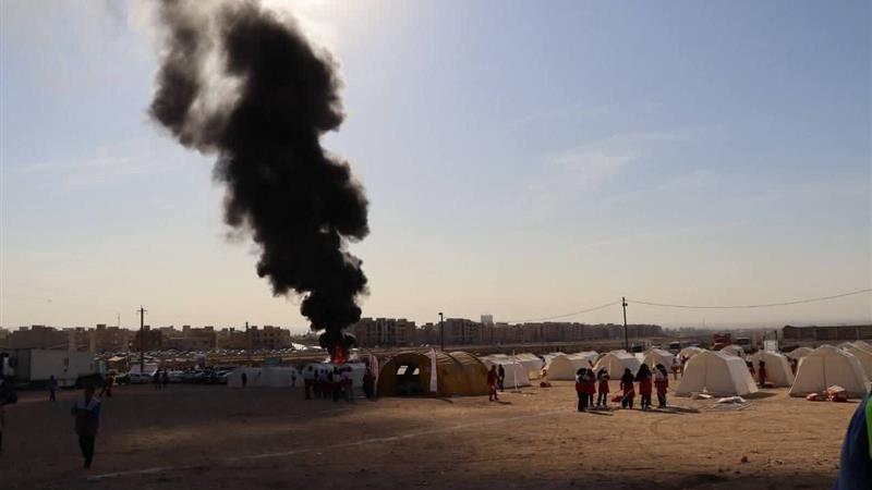 از البرز تا کویر ایستاده و همدل