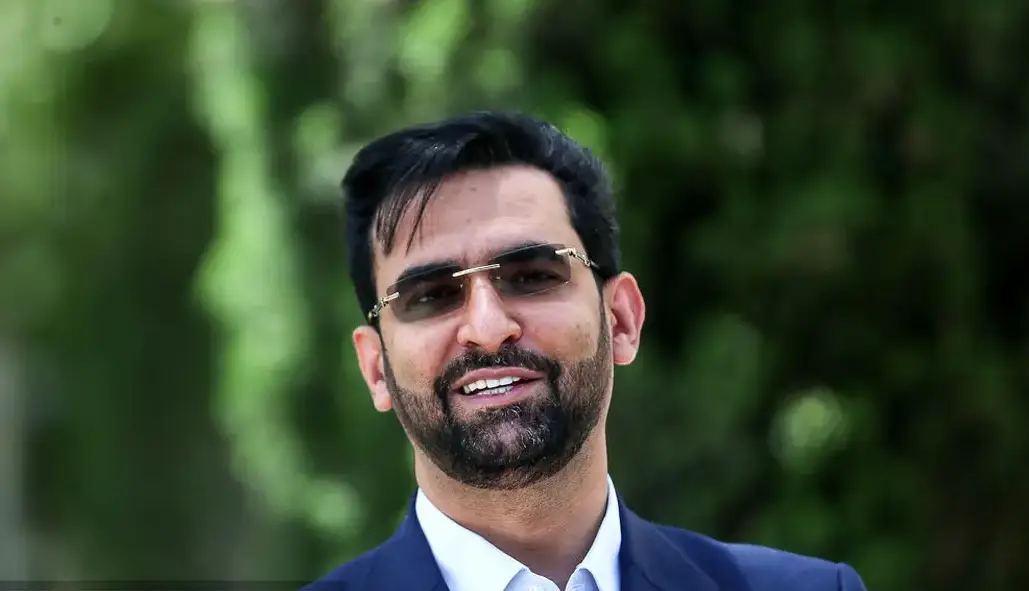 کنایه آذری جهرمی به دولت؛ برای رفع کسری بودجهتان، روی دیوار سفره مردم یادگاری ننویسید