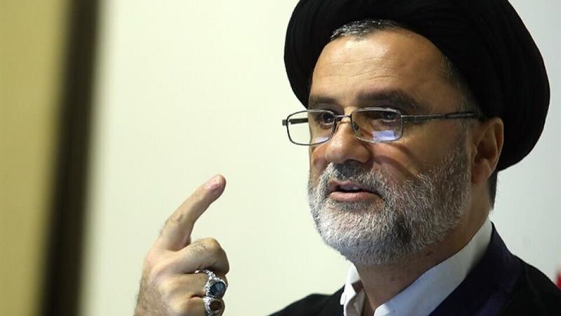 آمریکا با مذاکره به دنبال تسلیم ایران است