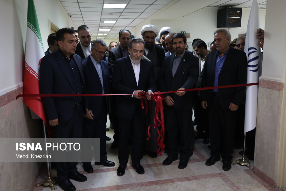 عکس/ افتتاح دفتر امور خارجه در همدان با حضور وزیر امور خارجه