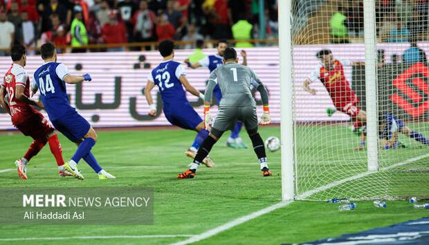 استقلال برای دیدار با پرسپولیس کوه انگیزه است