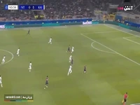 گل اول اینتر توسط لائوتارو مارتینز در دقیقه 45