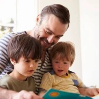 بذار بچه اول، بچگی کنه!