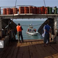 فرمانده مرزبانی انتظامی از کشف بیش از ۹۶۰ هزار لیتر سوخت قاچاق خبر داد