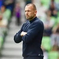 تبعات شکست سنگین برابر گالا؛ مربی آژاکس اخراج شد