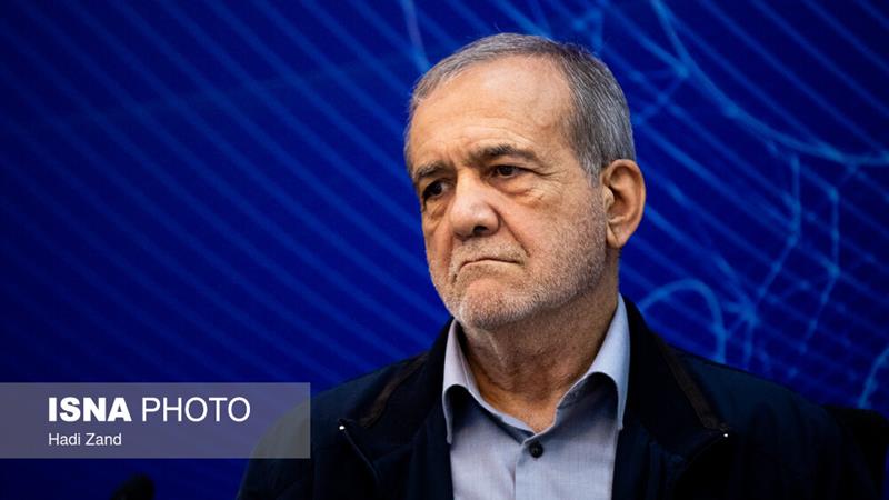 رئیس جمهور وارد سنندج شد