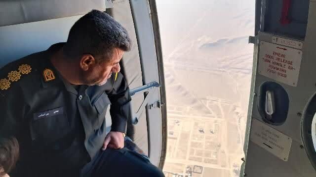 پایش هوایی محورهای فرعی و نقاط صعب العبور کرمان توسط پلیس