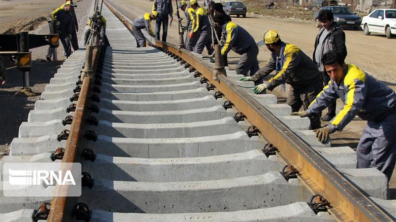 استاندار اردبیل: بخش عمده پروژه راهآهن ریلگذاری شد