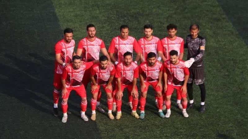 یک امتیاز ارزشمند برای تیم فوتبال شهرداری اردبیل در خانه سینا کلاچای/ نمایش غیرتمندانه با ۱۰ نفر