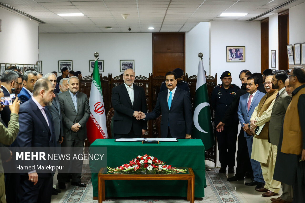 عکس/ اولین روز سفر رئیس مجلس به کشور پاکستان