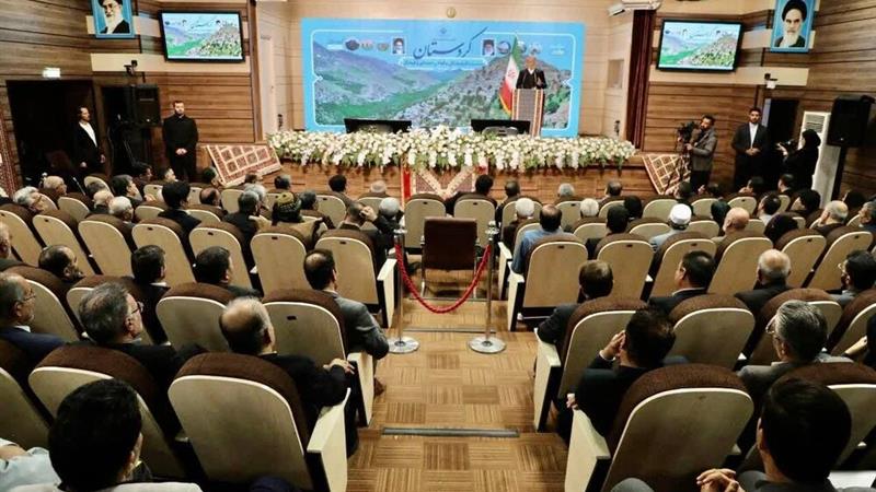 در دیدار فعالان فرهنگی و اجتماعی استان کردستان با رییس جمهور چه مسائلی مطرح شد؟