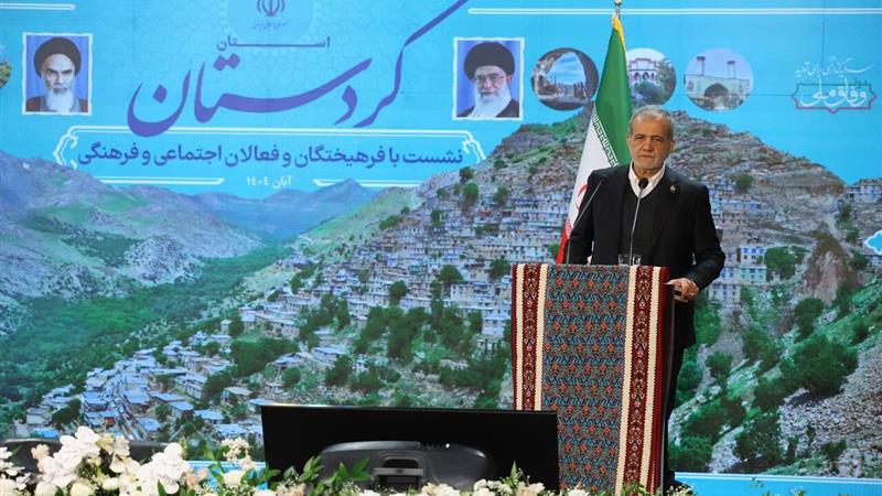 رییس جمهور: کردستان شایستگی آن را دارد که الگوی توسعه و همدلی در کشور باشد