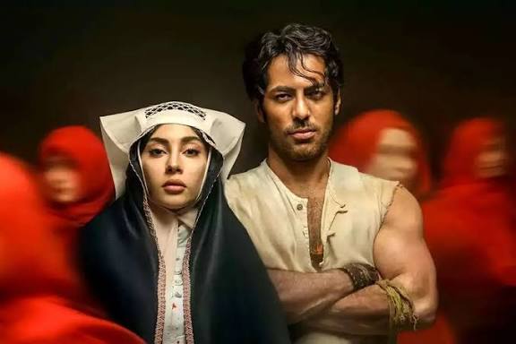 مقایسه پوشش زنان قاجار در واقعیت و سریال «بامداد خمار»