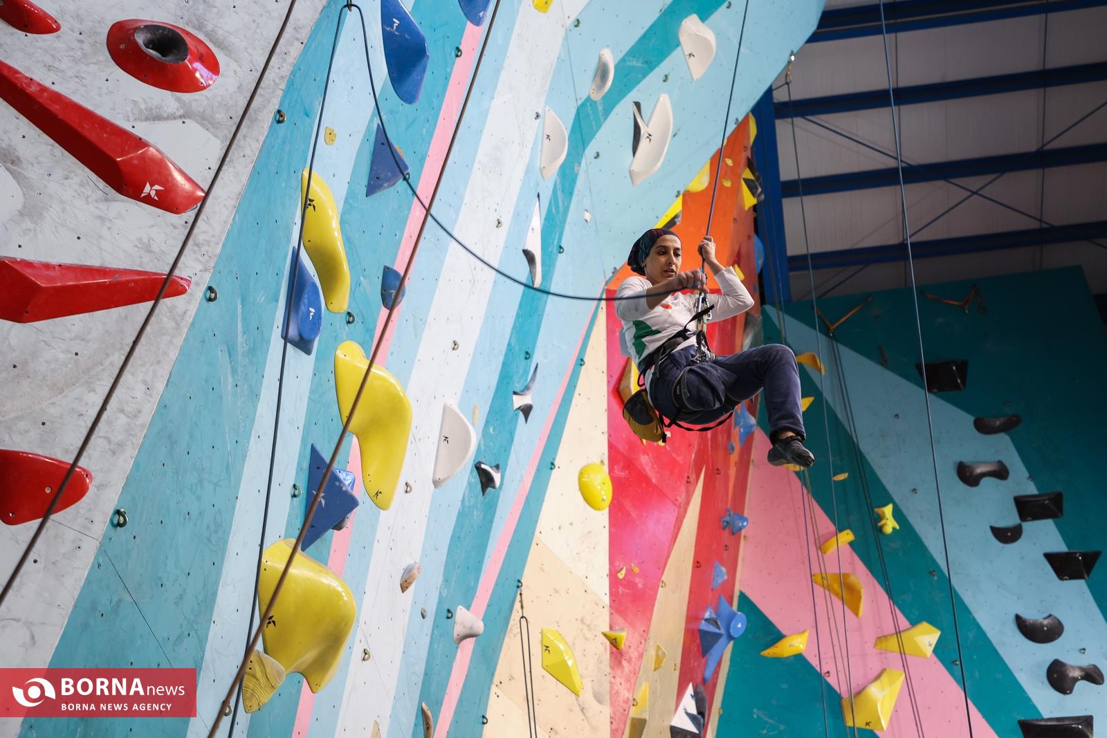 فینال دهمین دوره مسابقات پارا سنگ نوردی توانیابان زنان