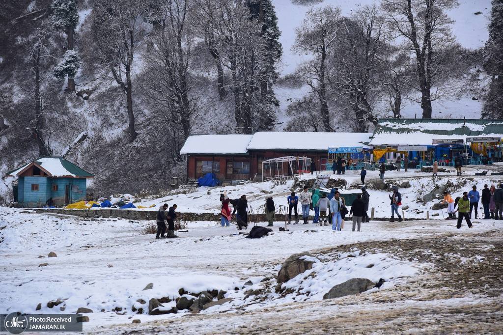بارش برف تازه در کشمیر هند